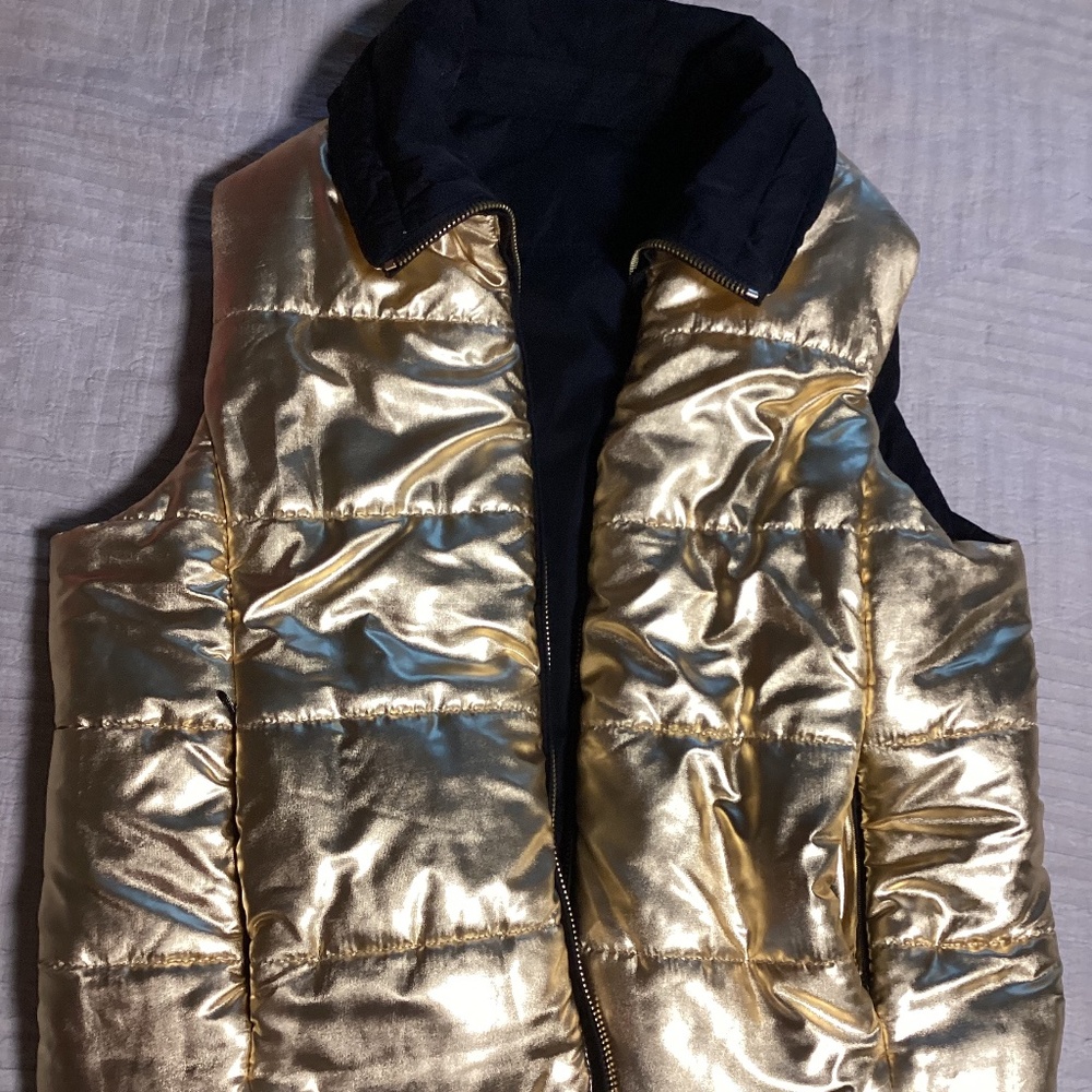 Reversible gold/black coat vest